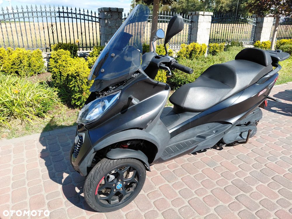 Piaggio MP-3 - 2