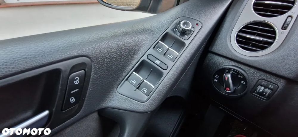 Volkswagen Tiguan - 9