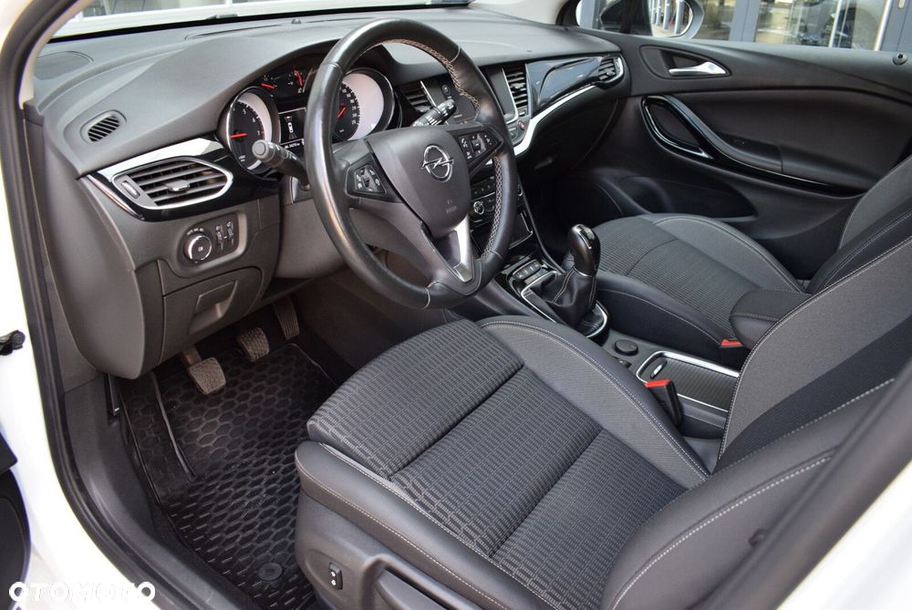 Opel Astra 1.2 T Business Elegance S&S - 11