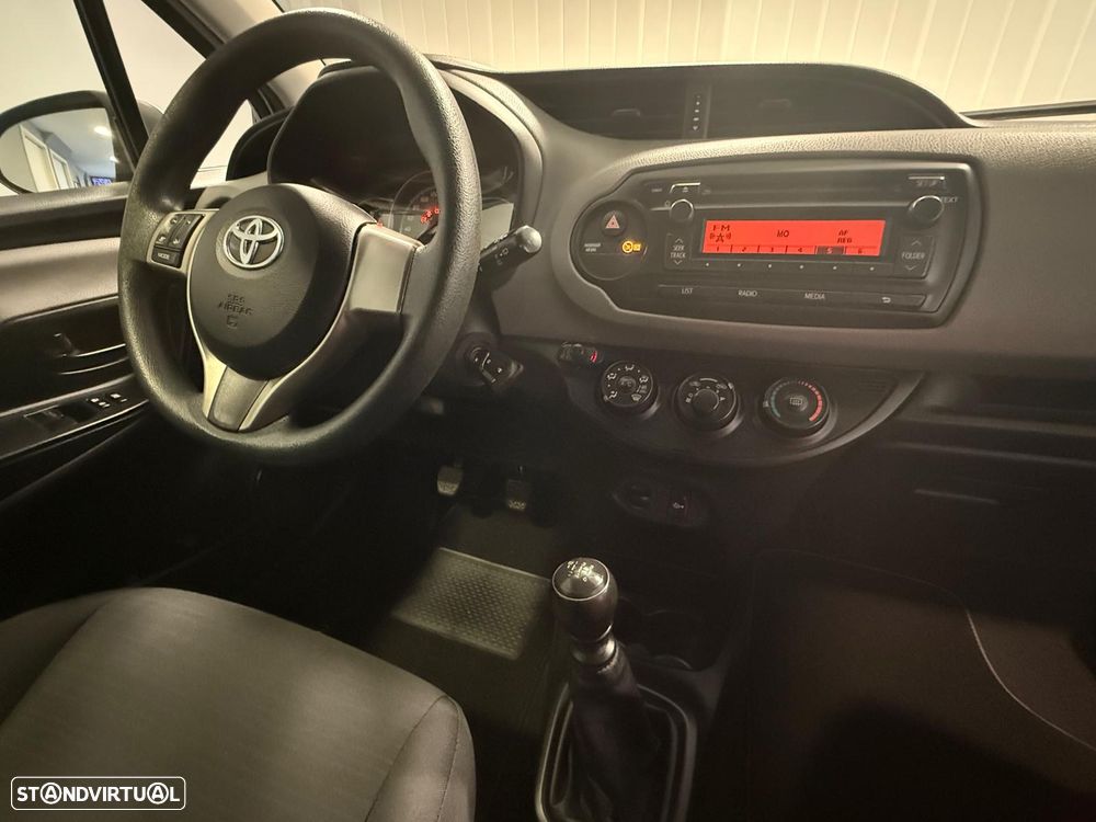 Toyota Yaris Bizz 1.4 D-4D AC - 8
