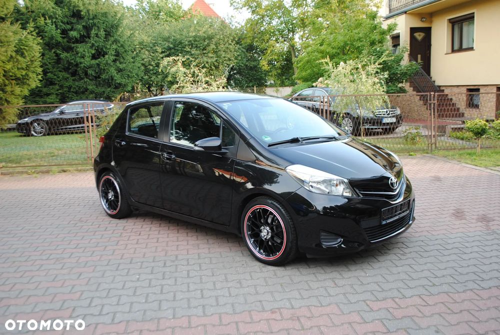 Toyota Yaris 1.0 Premium - 13