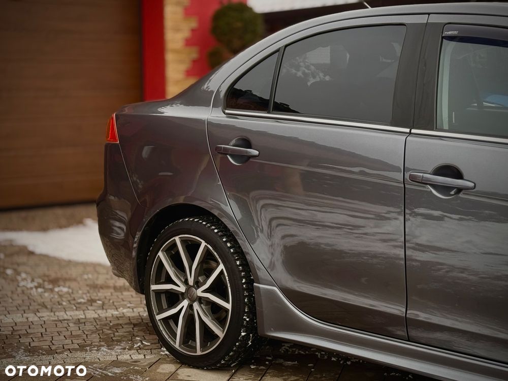 Mitsubishi Lancer - 5