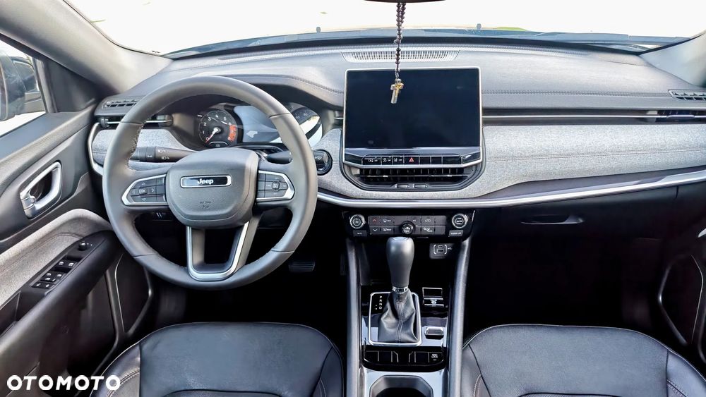 Jeep Compass - 8