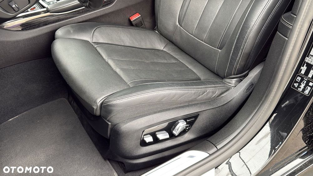 BMW Seria 7 740d xDrive mHEV sport - 18