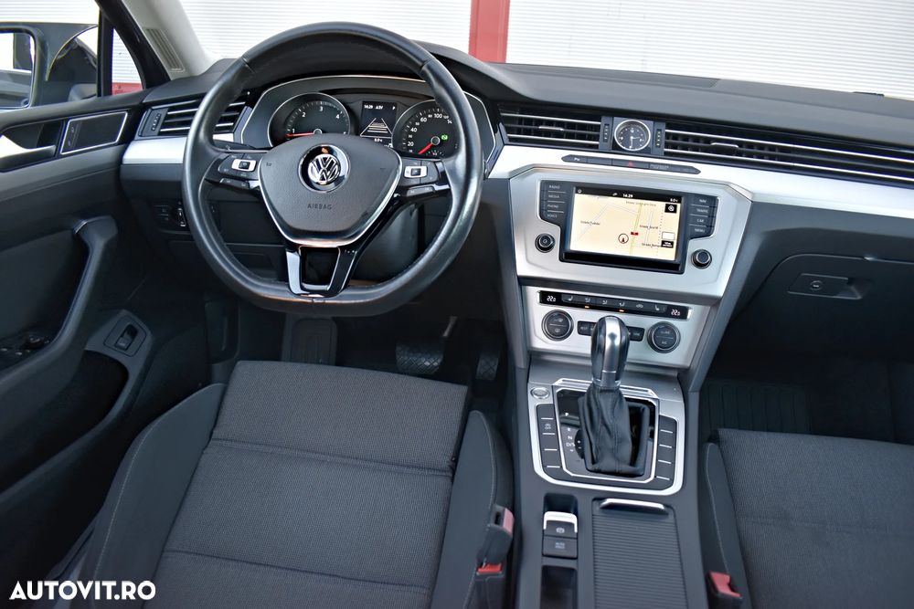 Volkswagen Passat Variant 2.0 TDI DSG (BlueMotion Technology) Comfortline - 10