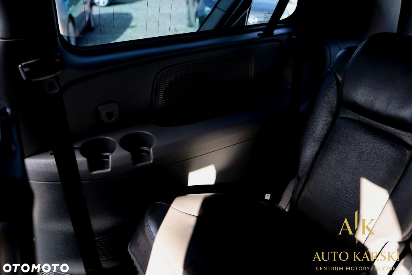Chrysler Grand Voyager - 25