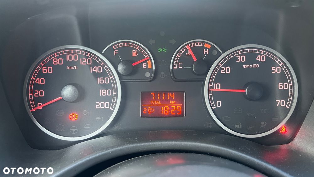 Fiat Punto 1.2 8V - 11