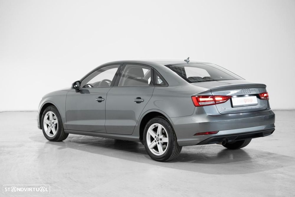 Audi A3 Limousine 1.6 TDI - 5