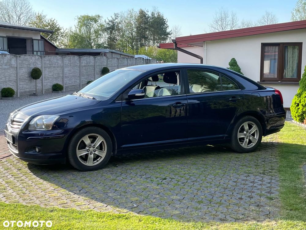 Toyota Avensis 2.0 D-4D Luna - 3