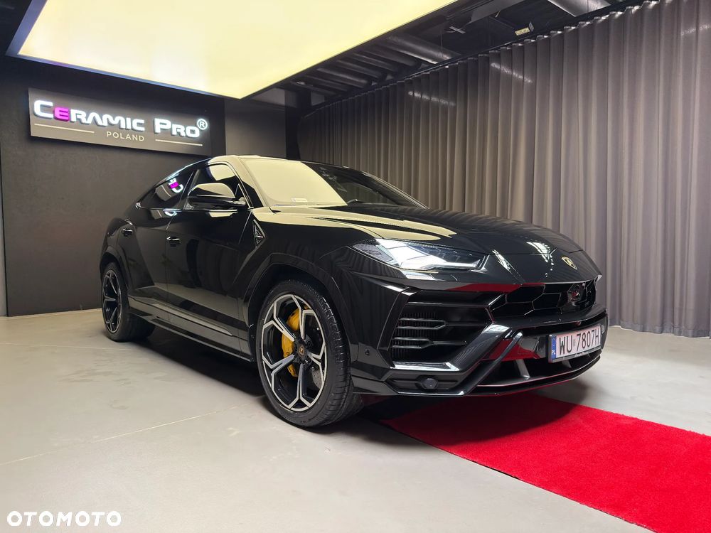Lamborghini Urus - 16