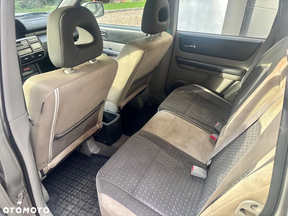 Nissan X-Trail - 8