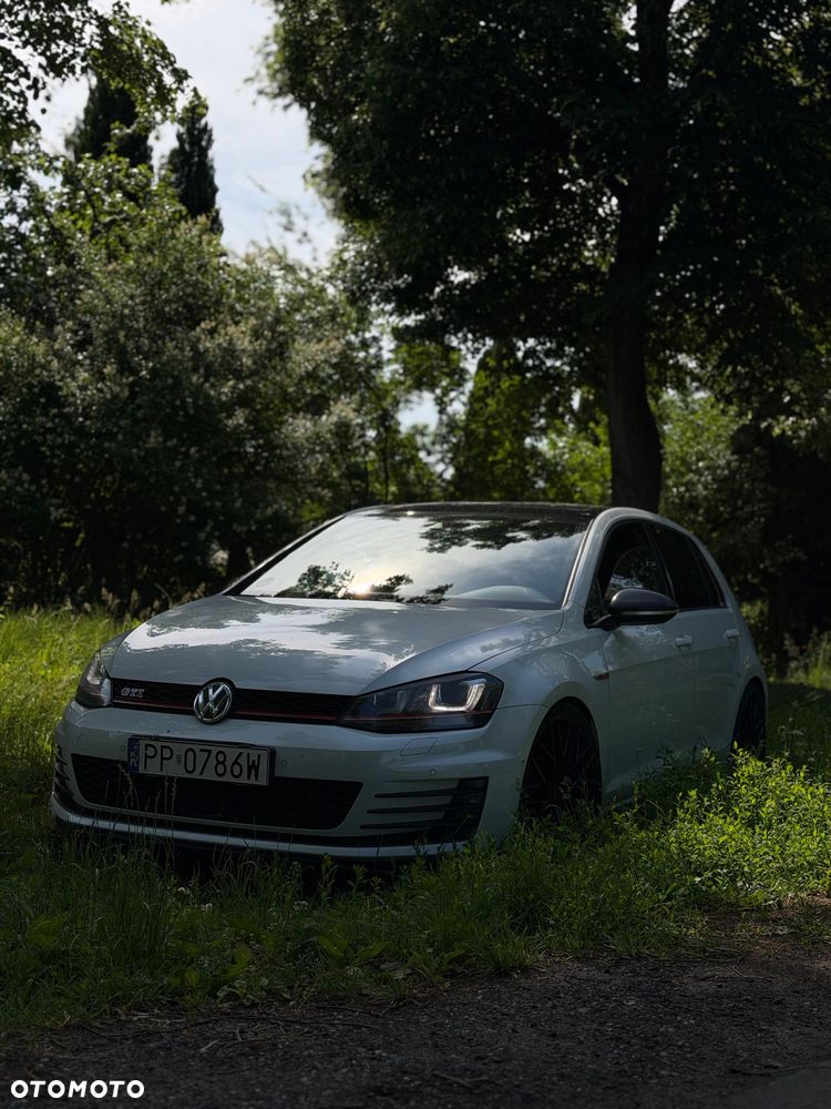 Volkswagen Golf GTI Performance BlueMotion Technology DSG - 16