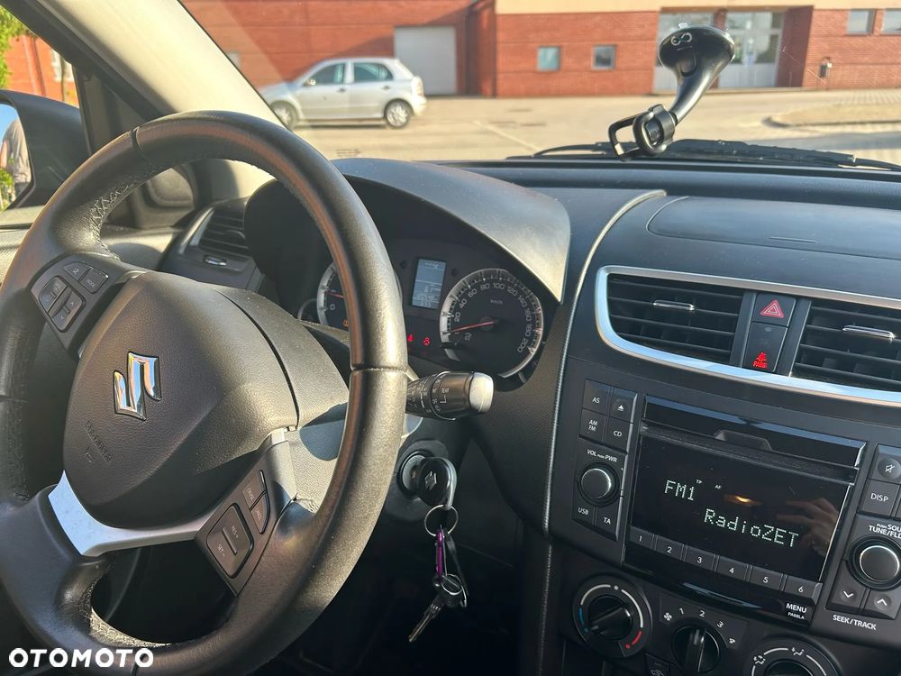 Suzuki Swift 1.2 30 Jahre - 8