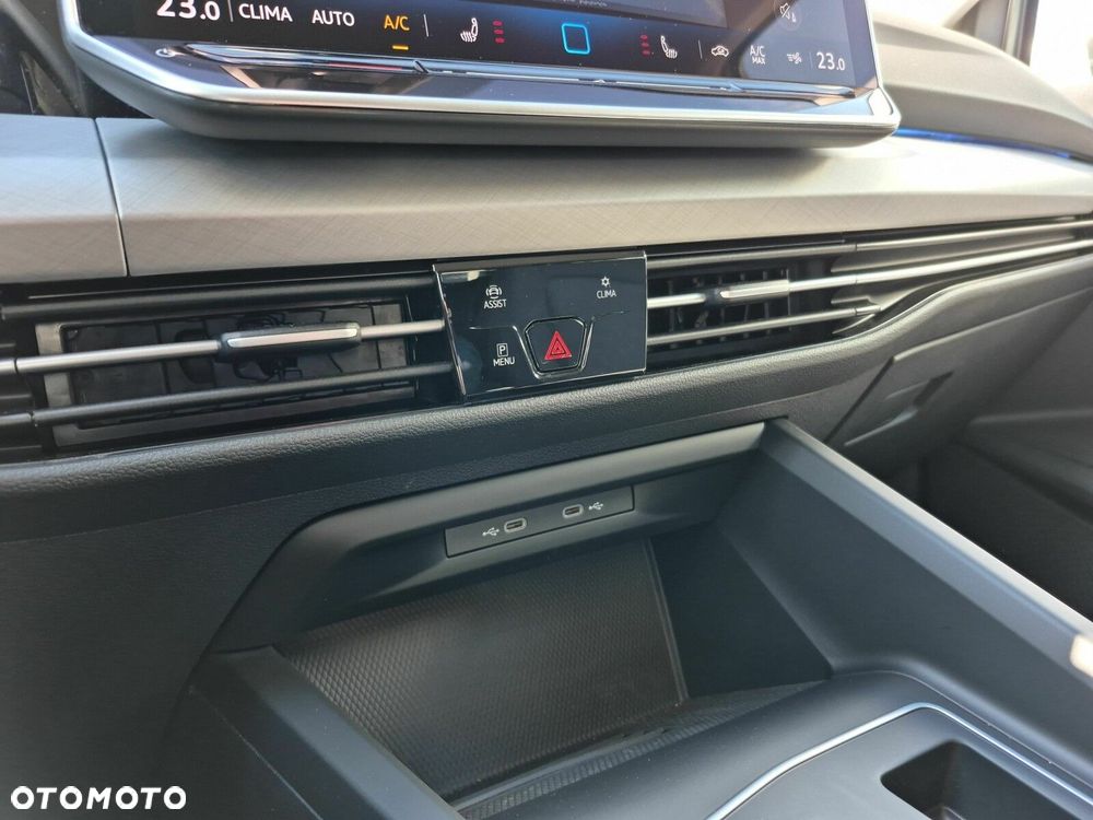 Volkswagen Golf Variant - 15