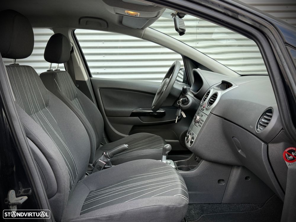 Opel Corsa 1.2 Go! Easytronic - 10