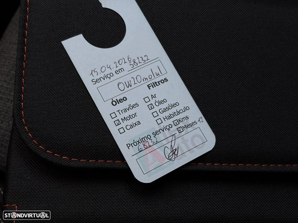 MINI 5 Portas Cooper Aut. Essential - 49