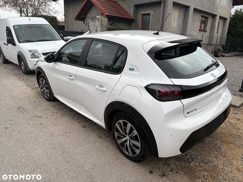 Peugeot 208 Elektromotor 136 GT Pack - 15
