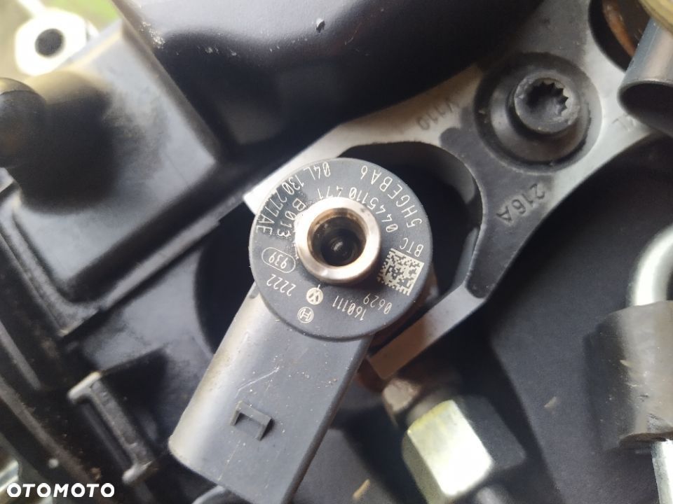 Wtryskiwacze VW skoda 2.0 TDI 04L130277AE