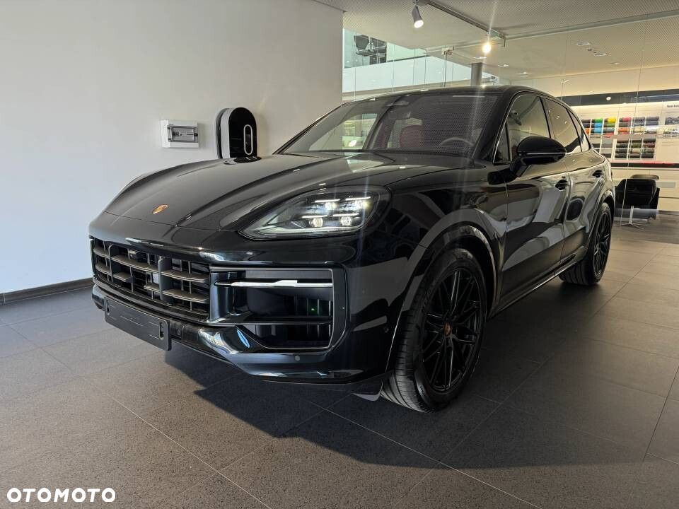 Porsche Cayenne - 2