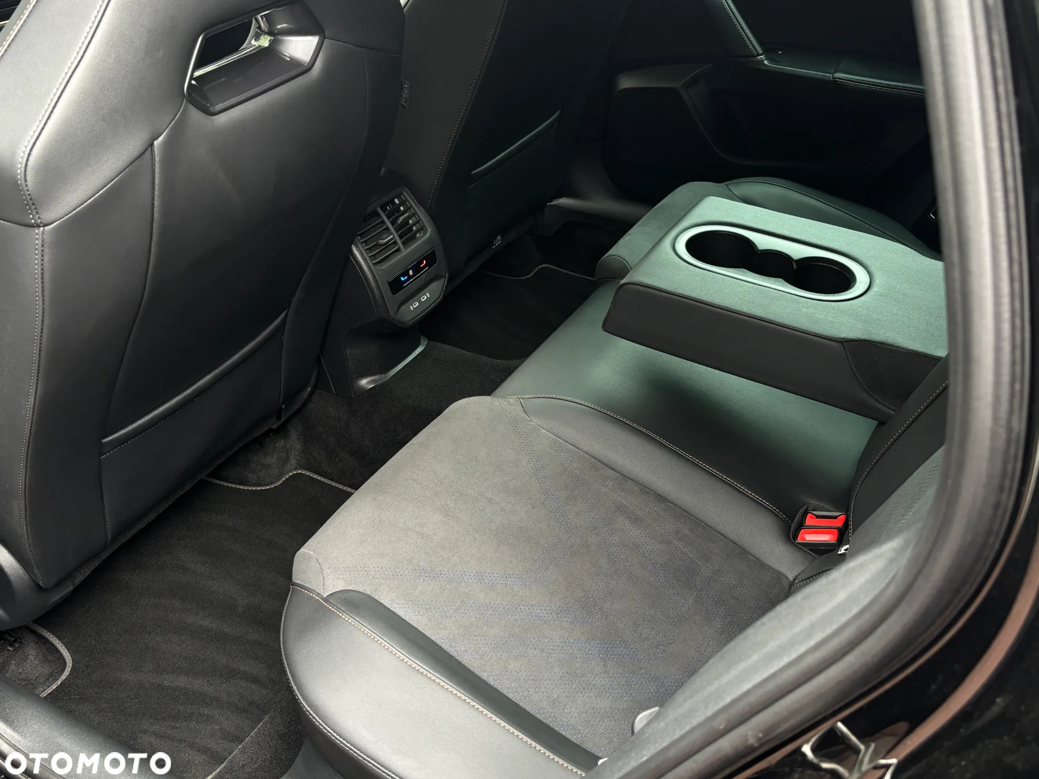 Cupra Formentor 1.5 TSI DSG - 25