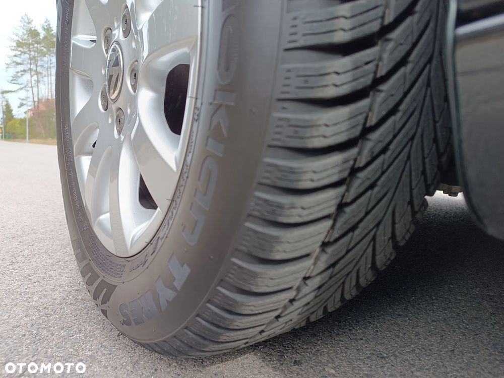 Volkswagen Golf 1.6 Comfortline - 30