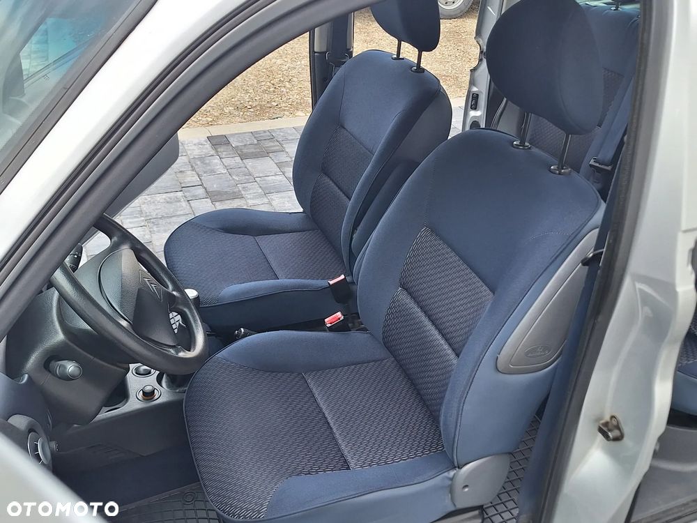 Citroën Berlingo 1.6 HDi Multispace Plus - 19
