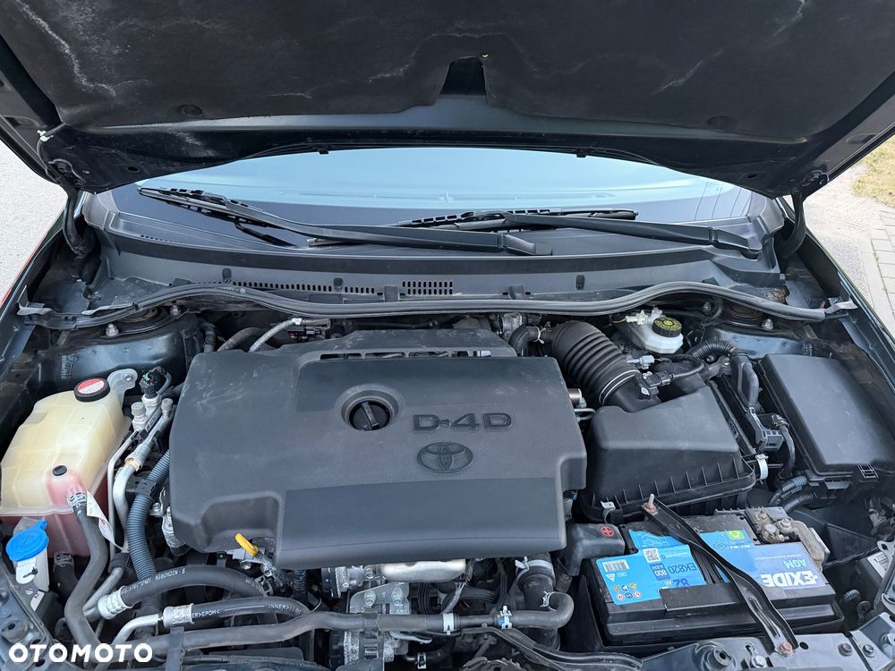 Toyota Auris 2.0 D-4D Dynamic - 17