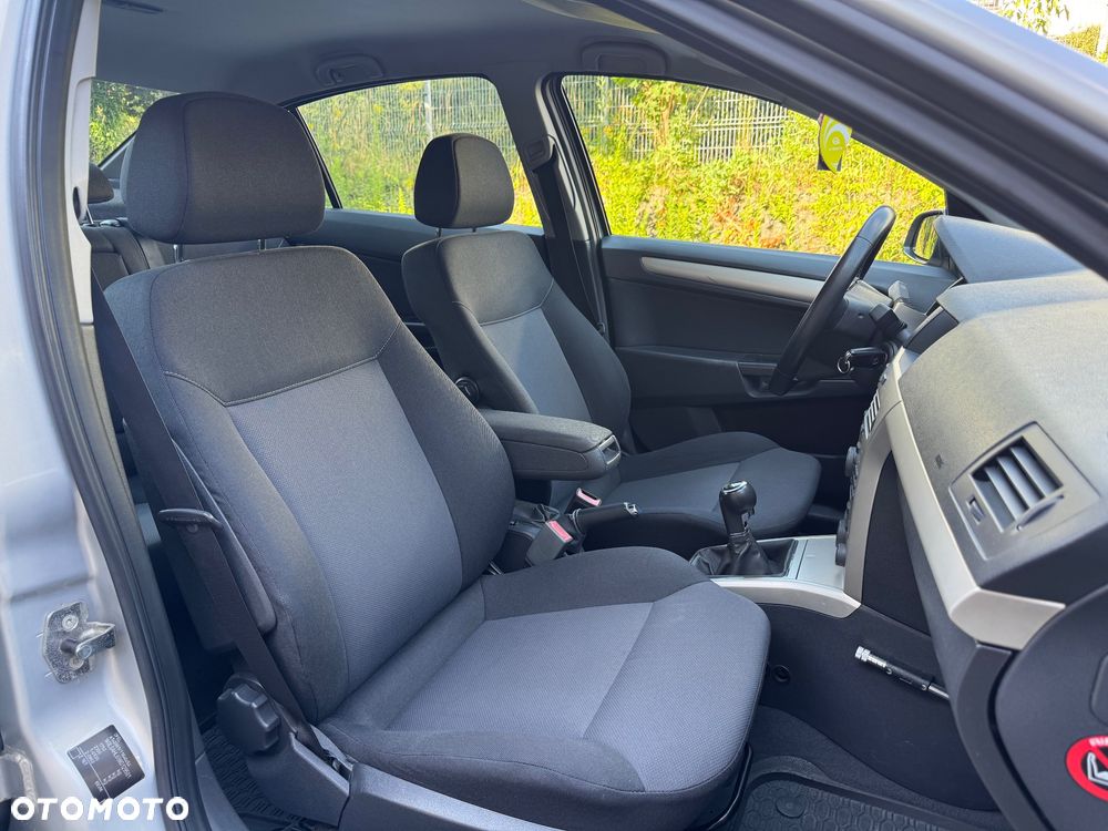 Opel Astra 1.6 Enjoy - 7