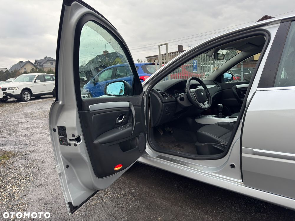 Renault Laguna dCi 110 FAP Expression - 11