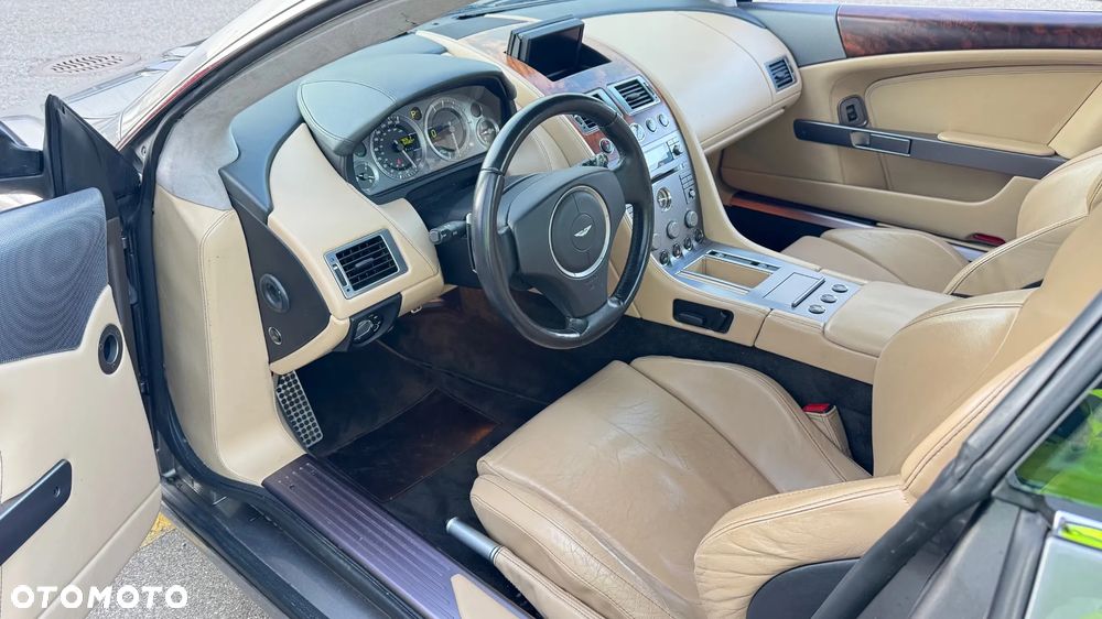 Aston Martin DB9 Coupe Touchtronic - 12