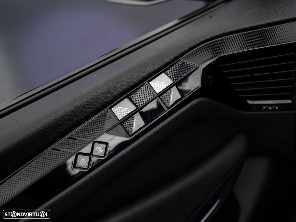 DS DS4 1.5 BlueHDi Bastille + EAT8 - 17