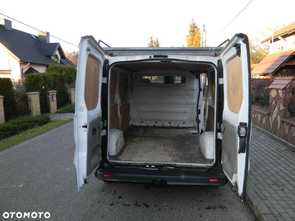 Opel Vivaro - 11