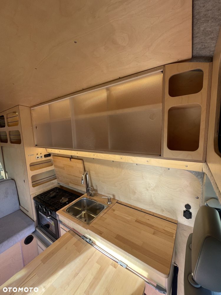 Volkswagen Transporter - 13