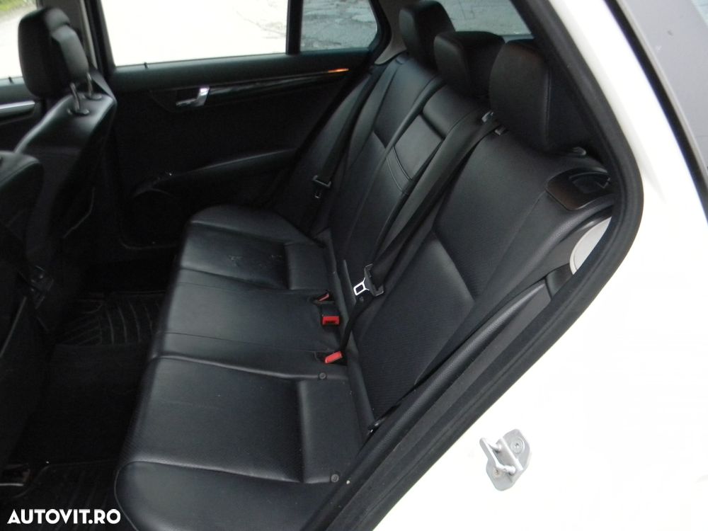 Dezmembrari  Mercedes-Benz C-CLASS (W204)  2007  > 2014 C 200 CDI (20 - 21