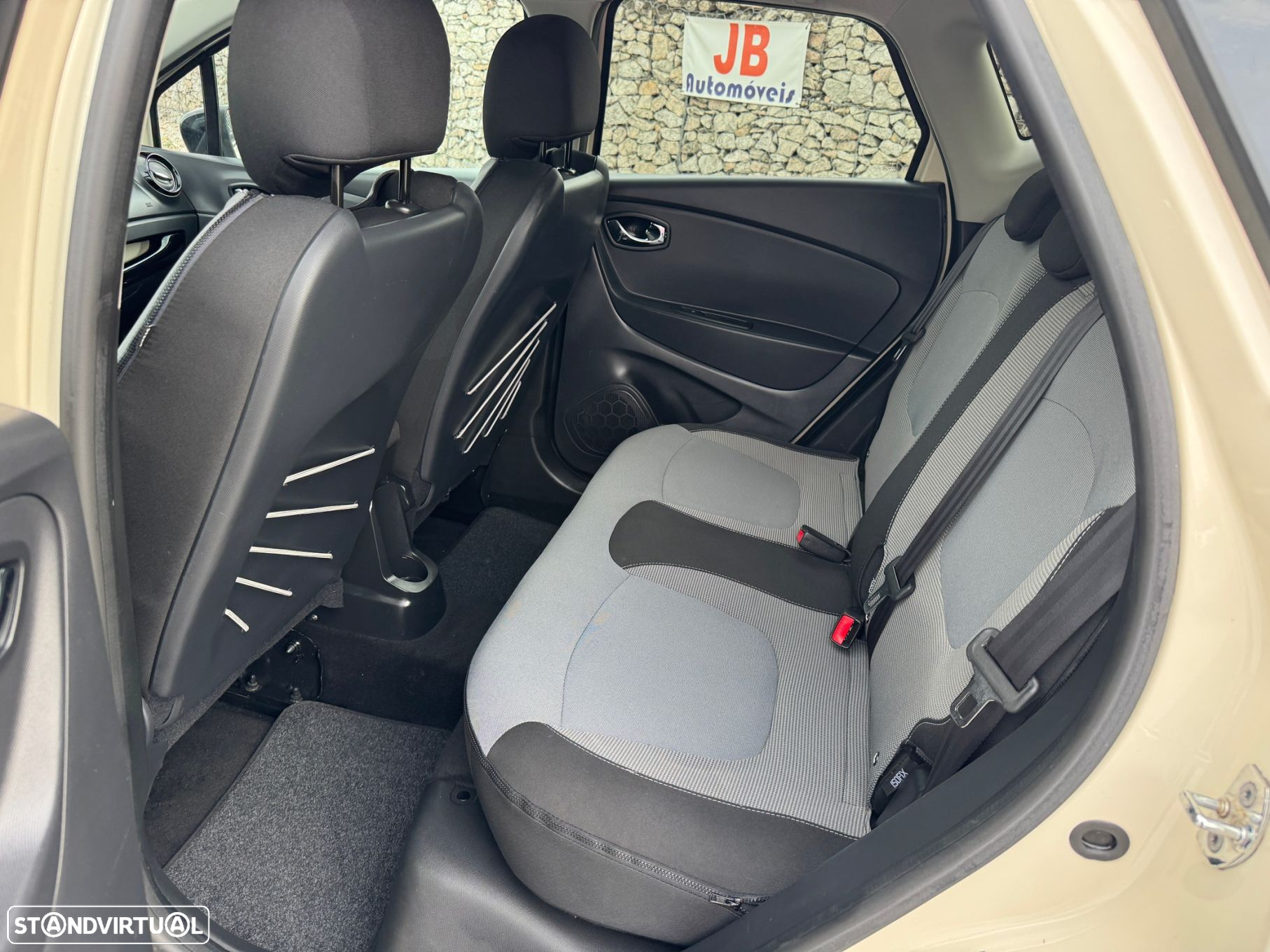 Renault Captur 0.9 TCE Exclusive - 13