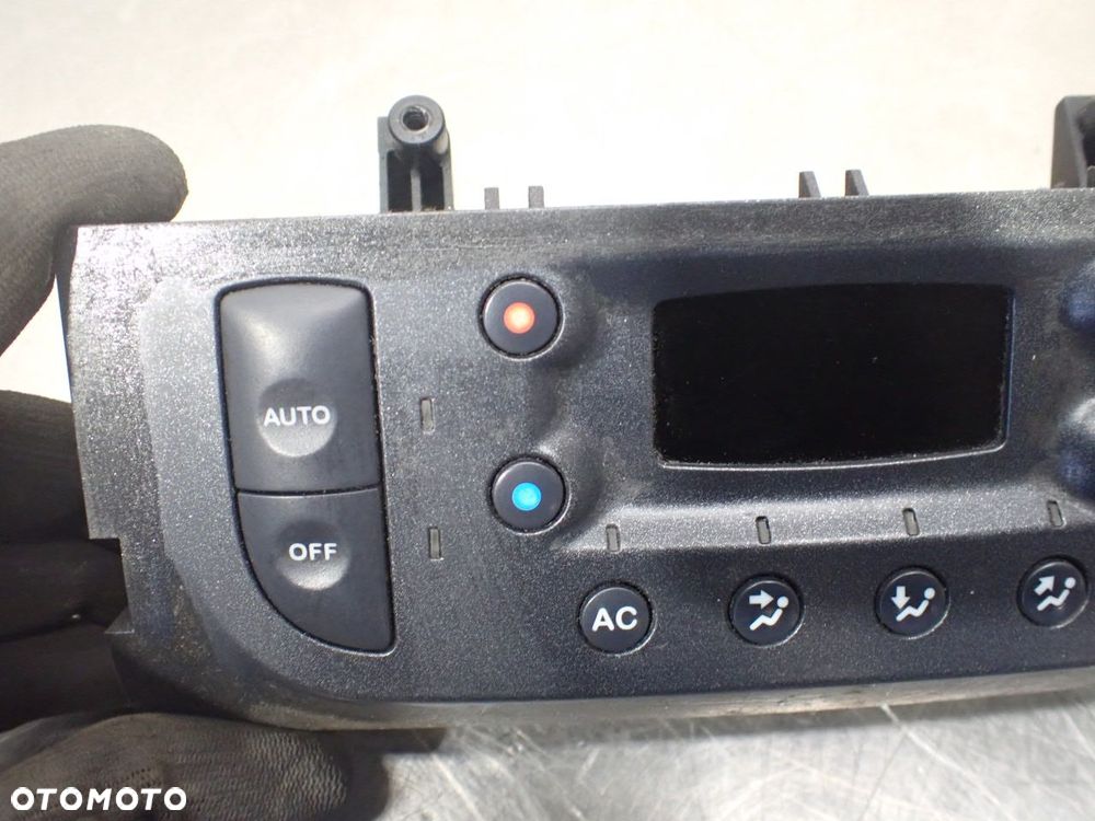 PANEL STEROWANIA NAWIEWU KLIMATYZACJI RENAULT CLIO II 2.0 F4R736 - 3