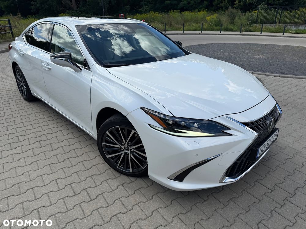 Lexus ES 300h Prestige - 10
