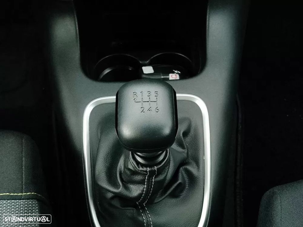 Citroën C3 Pure Tech S&S Shine - 25