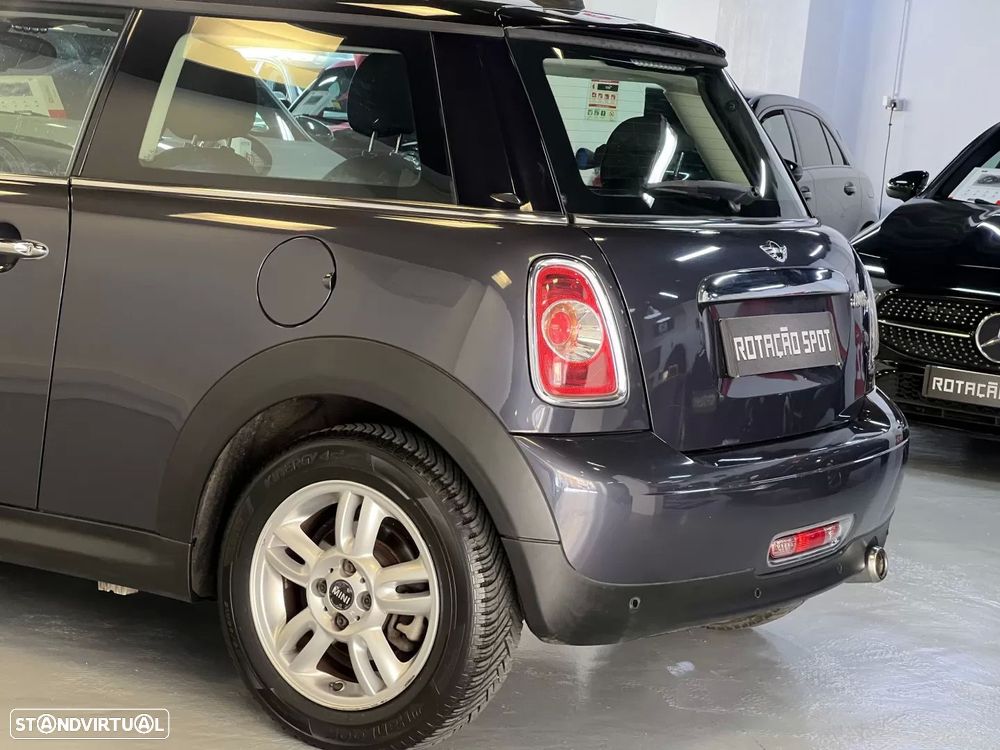 MINI 3 Portas Cooper D - 36