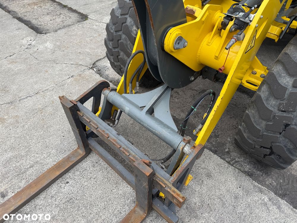 Wacker Neuson Ładowarka WL52 - 10