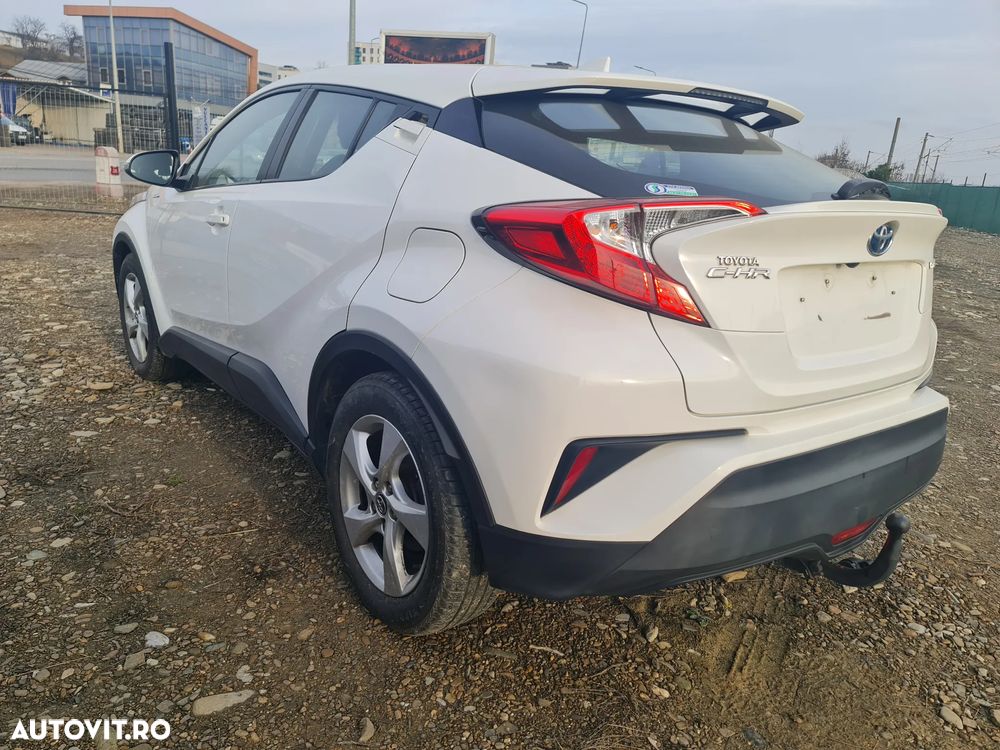 Toyota C-HR Hybrid Business-Edition - 27