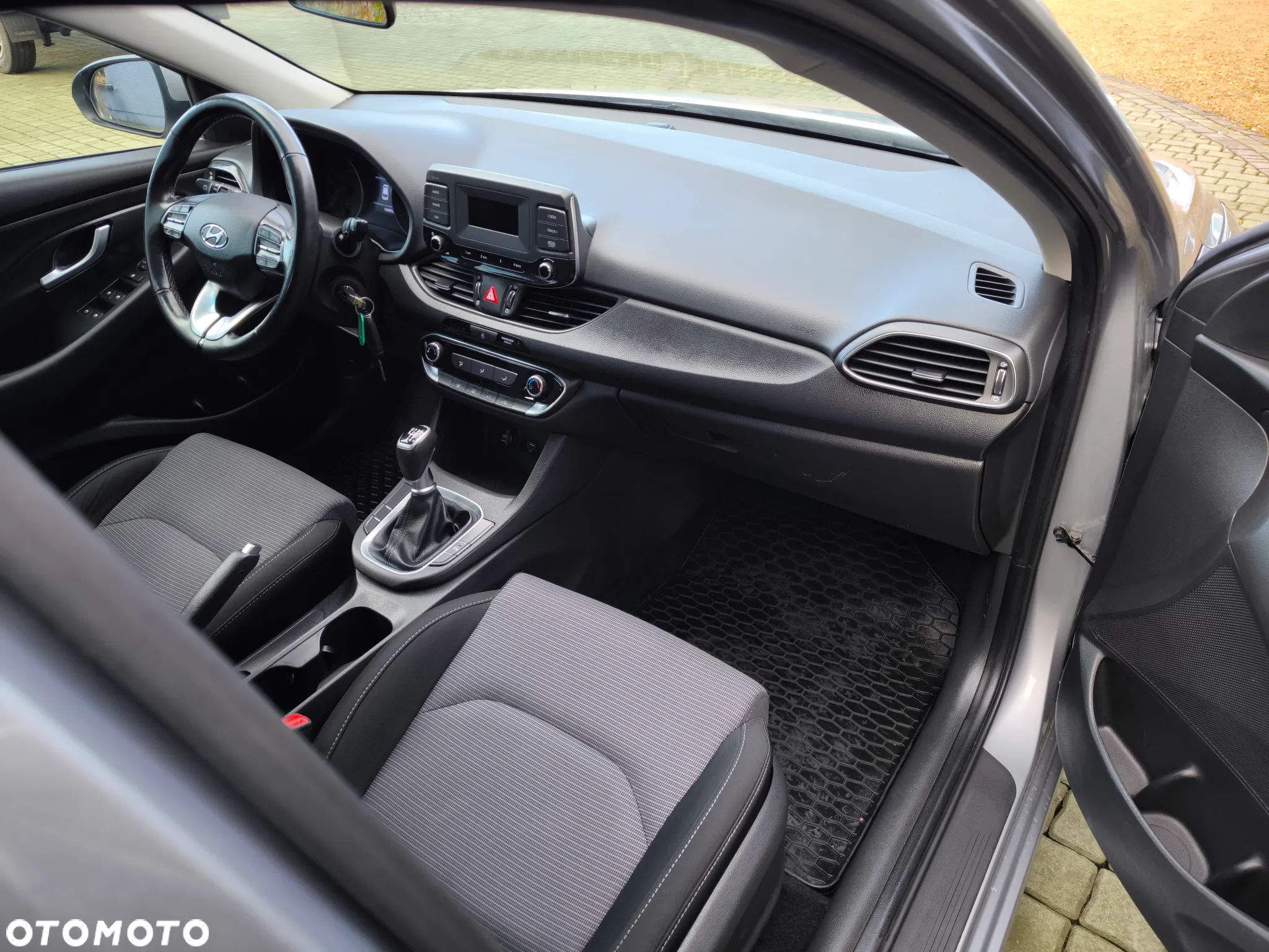 Hyundai i30 1.5 DPI Comfort - 9