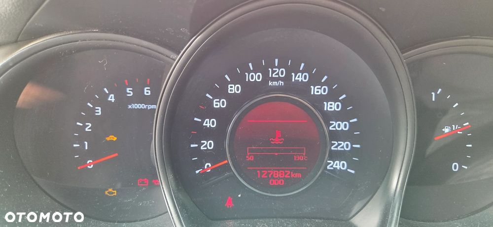 Kia Ceed - 4