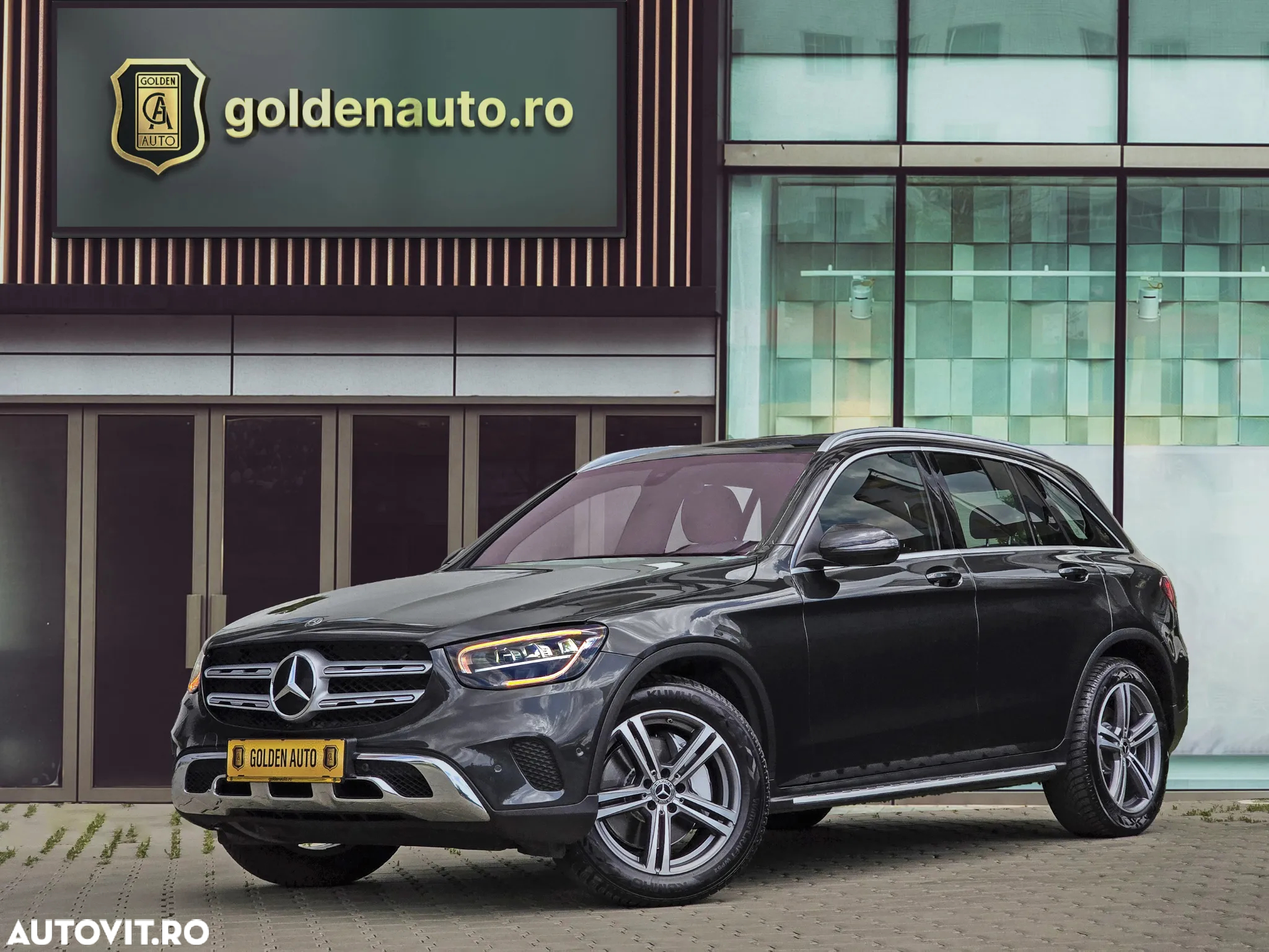 Mercedes-Benz GLC - 9