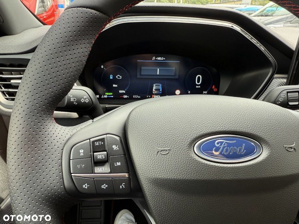Ford Kuga - 22