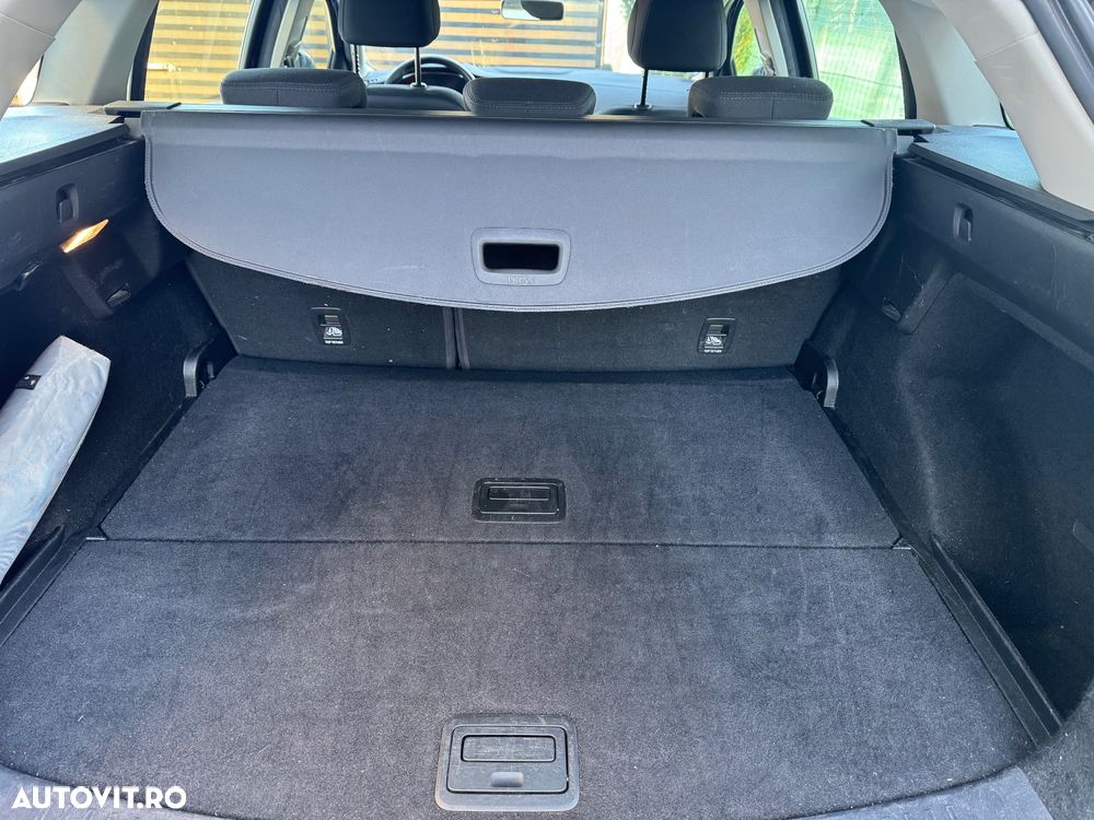 Renault Megane Grandtour TCe 140 GPF ZEN - 13