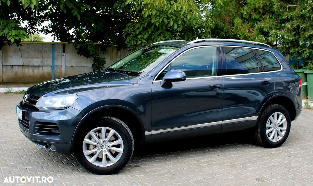 Volkswagen Touareg - 2