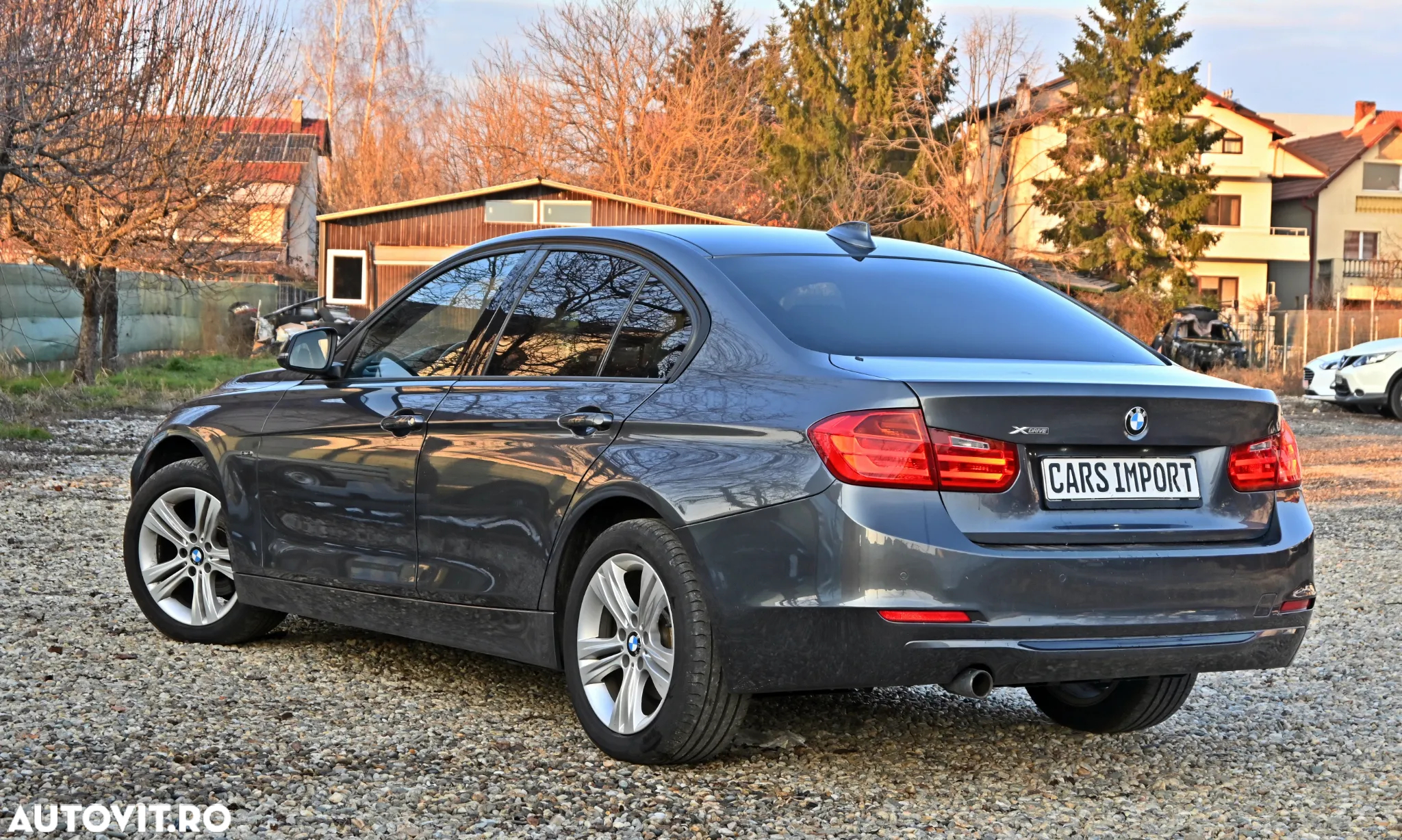 BMW Seria 3 320d xDrive Sport Line - 3