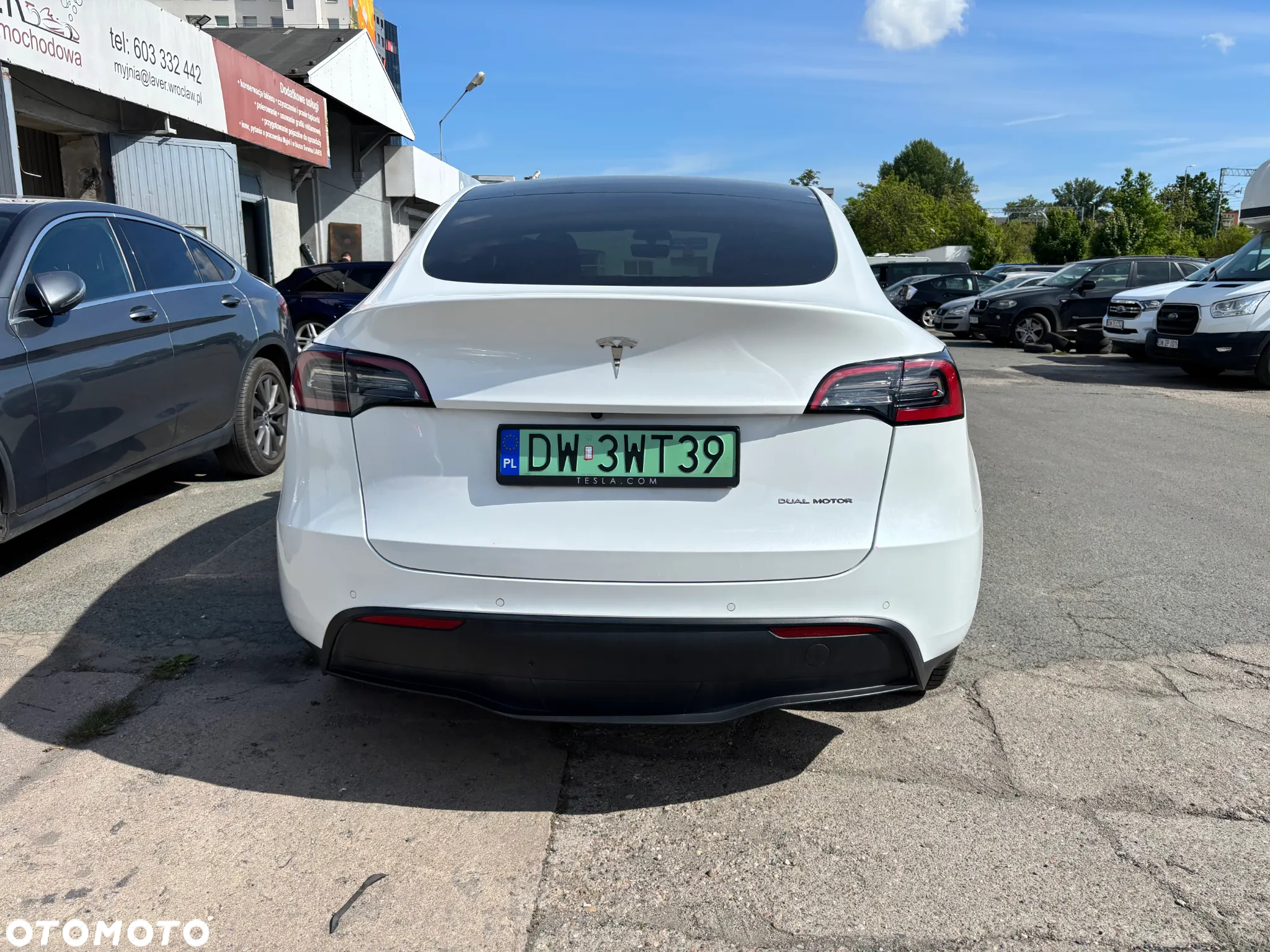 Tesla Y Long Range AWD - 19
