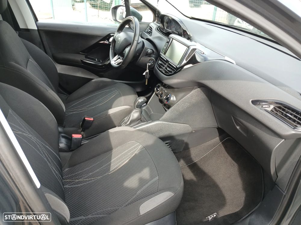 Peugeot 208 1.2 VTi Active - 23